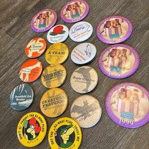 Vtg Pinback Button Lot Disney Collector Society Brookfield Zoo 1990s Advertising